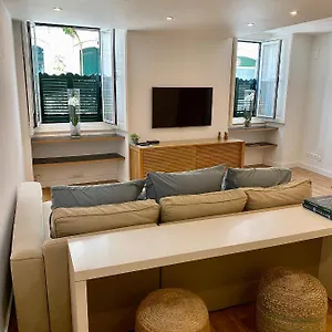 Apartment Bairro Alto Aloja, Lisbon