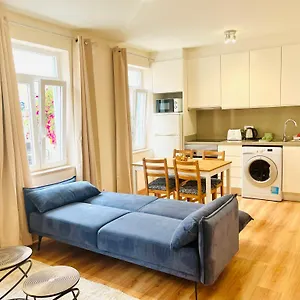 Brandnew Designer's 2-bed 1011d Apartamento
